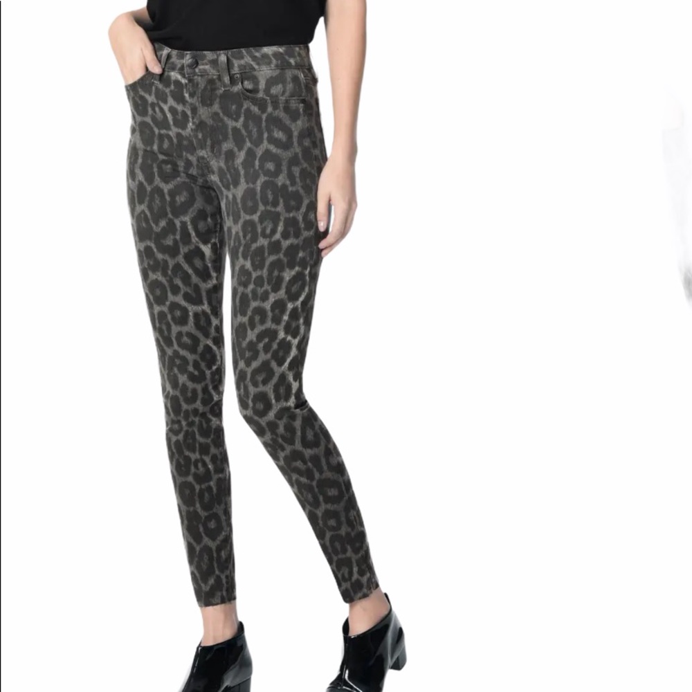 🔥SALE $15🔥 JOE’S Jeans NEW Flawless-The Charlie